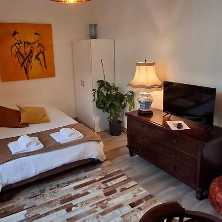 Chez Eric Le N2 Apartment Тур Екстериор снимка