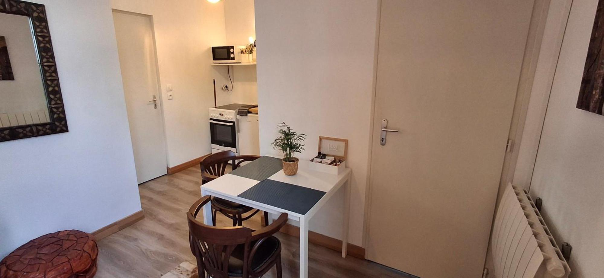 Chez Eric Le N2 Apartment Тур Екстериор снимка