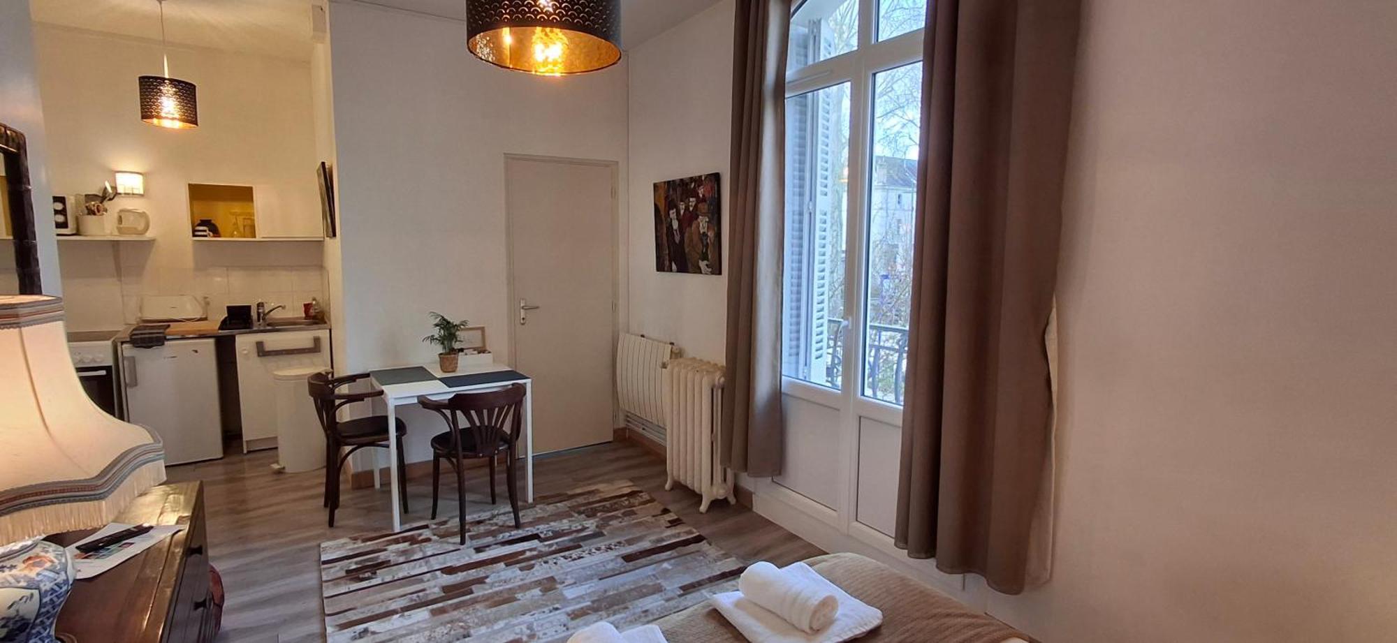 Chez Eric Le N2 Apartment Тур Екстериор снимка
